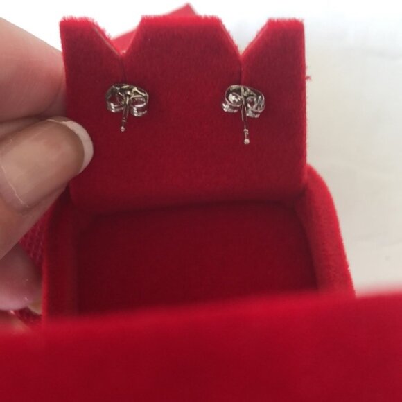 Studs Earrings W Cubic Zirconia Stone Silver Color New in Box - Picture 6 of 11